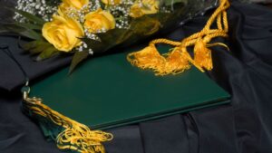 rekomendasi bouquet wisuda estetik